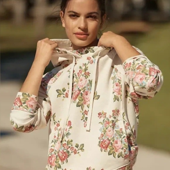 Anthropologie Tops - Daily Practice Zola Jogger Set: Printed Edition (Floral)